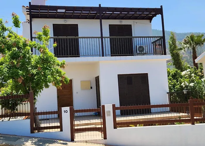 Seaclusion Vacation Villa