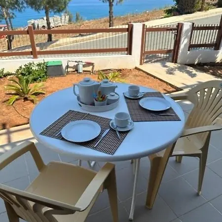Seaclusion Vacation Villa Pomos Exterior photo